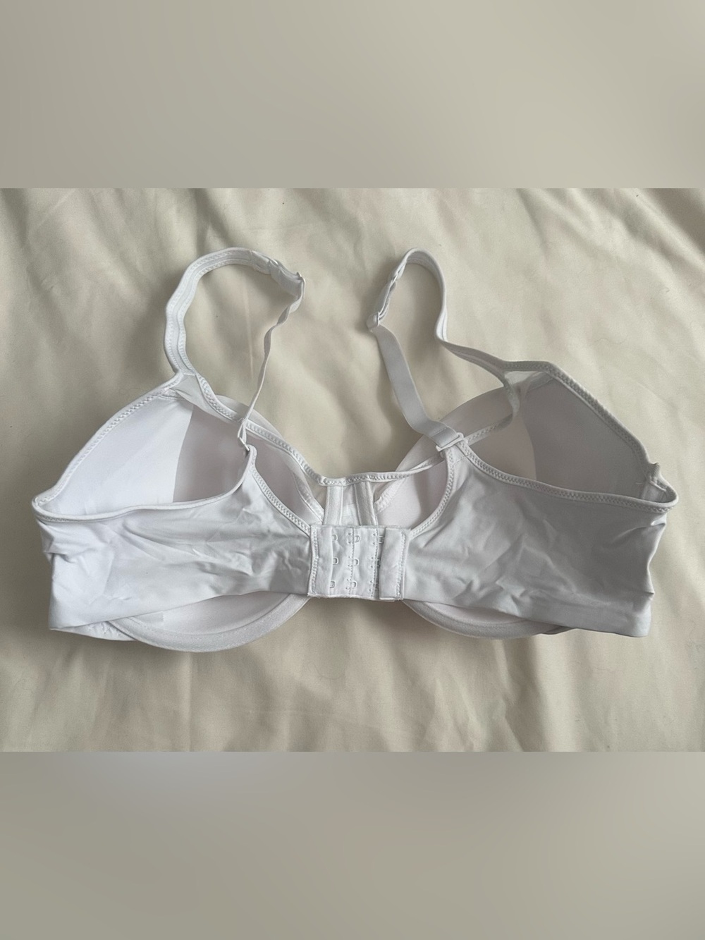 Bali White Smooth Full-Coverage Underwire Bra - Picture 2 of 4